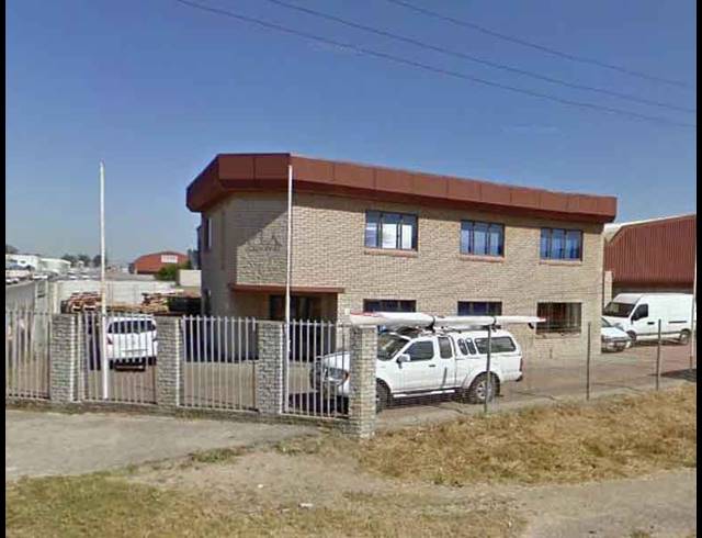 220M² FACTORY TO LET IN BLACKHEATH INDUSTRIAL